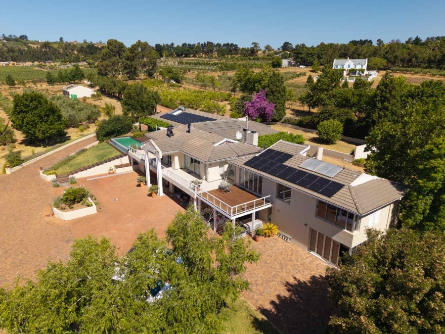 5 Bedroom Property for Sale in Stellenbosch Farms Western Cape